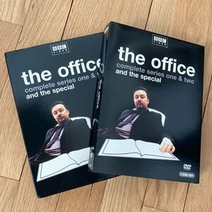 BBC Video 
The Office Complete Series 1 & 2 
and the Special